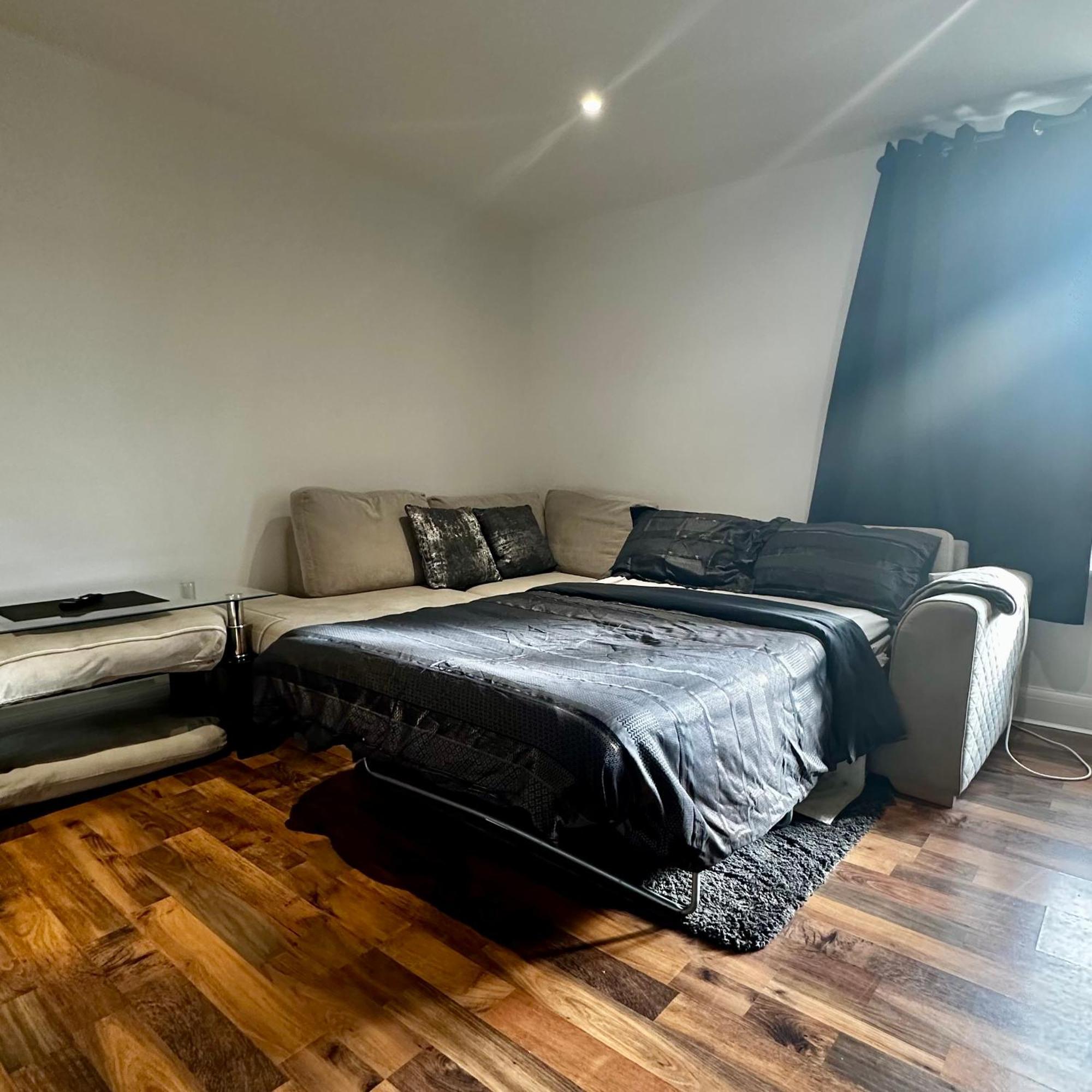 Two Bedroom Flat Town Centre โคล์เชสเตอร์ ภายนอก รูปภาพ